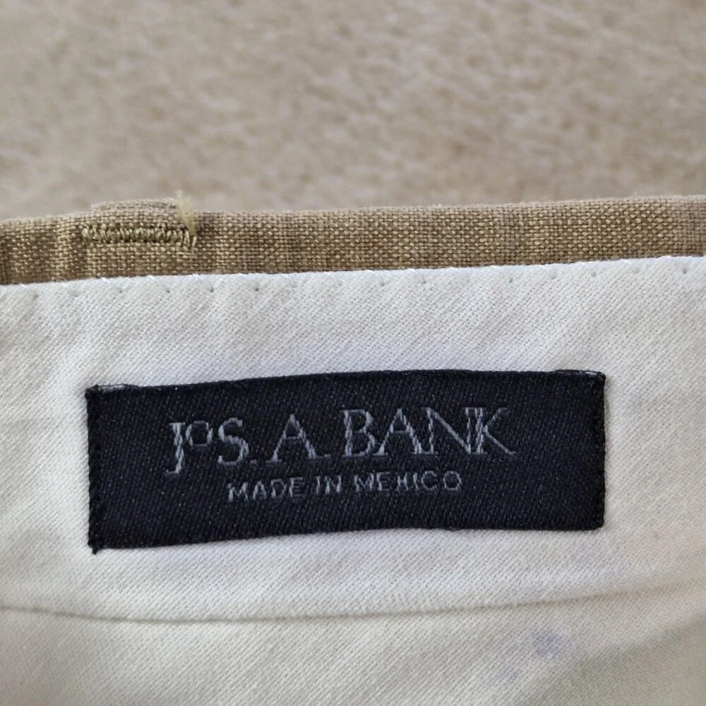 Jos. A. Bank reach jos pockets